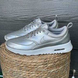 Nike Air Max Thea “Metallic Platinum”
